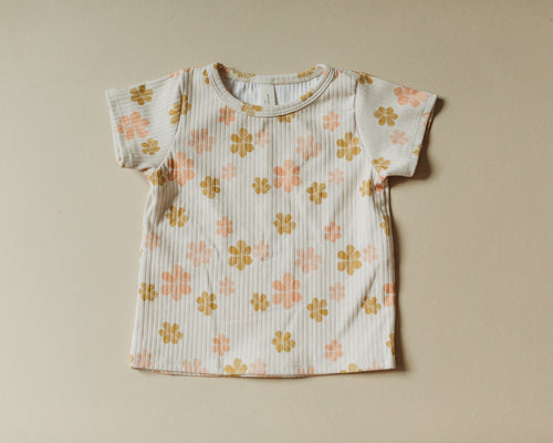 Basic Tee in Watercolor Retro Floral