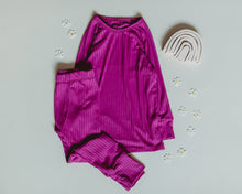 Load image into Gallery viewer, Staple Set in Fuchsia