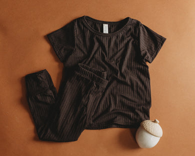 Fall Staple Set in Raven