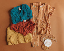Load image into Gallery viewer, Cardigan in Maize