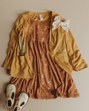Load image into Gallery viewer, Cardigan in Maize