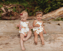Load image into Gallery viewer, Shortie Stella in Vintage Peony