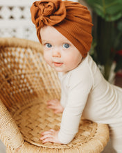 Load image into Gallery viewer, Staple Set in Vanilla Rib