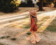 Load image into Gallery viewer, Bells in Cardamom